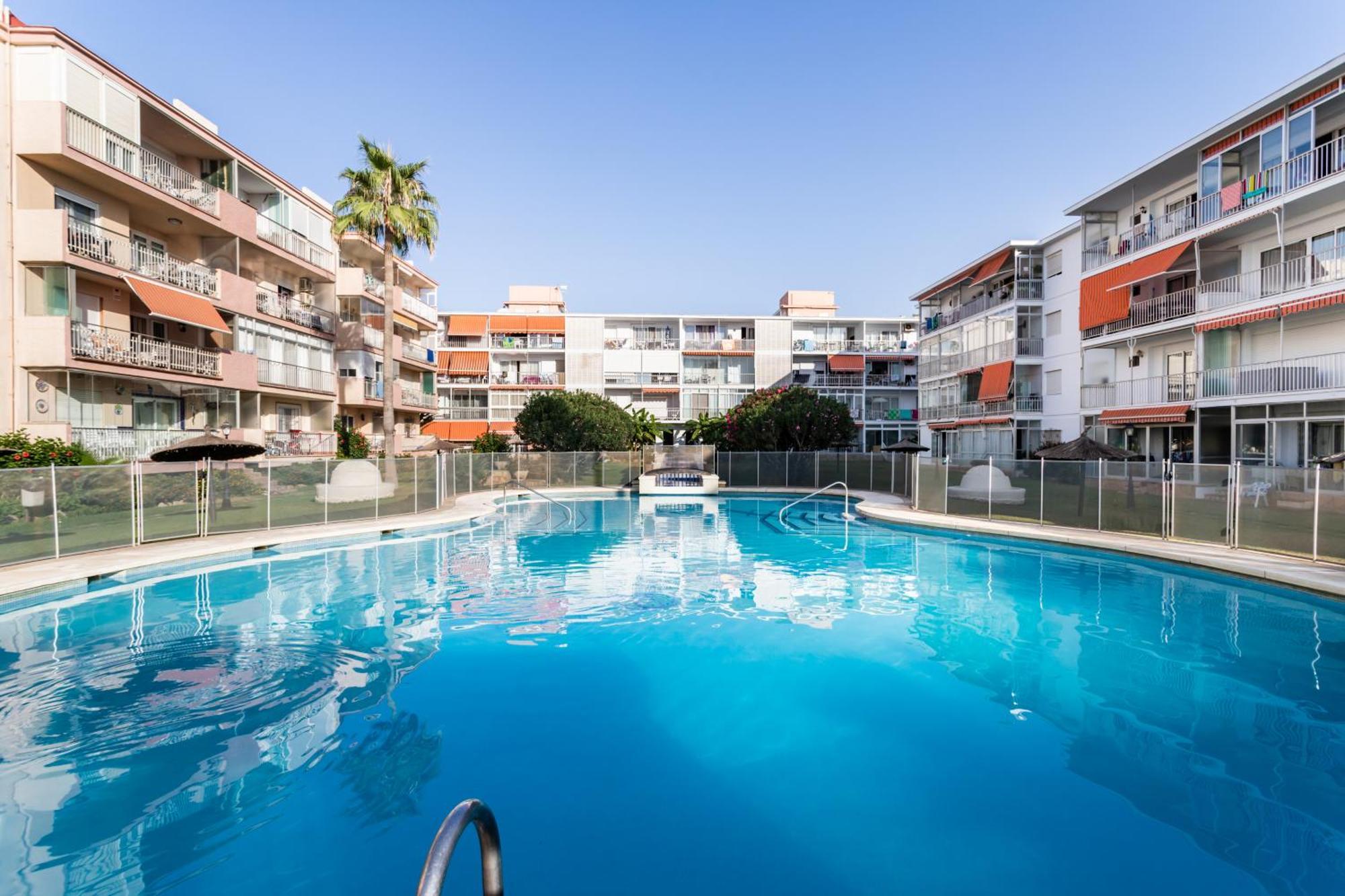 Sur Suites Porlamar Фуeнхирола Екстериор снимка